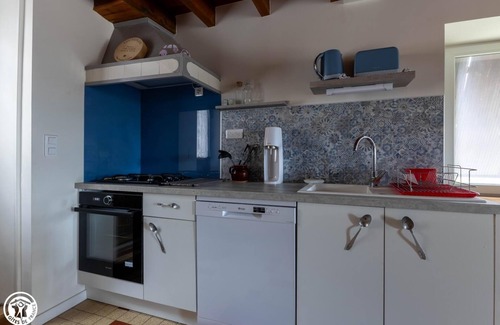La Chapelle Sur Usson House | Cozy Le Gîte à la Campagne with Family-Friendly Amenities