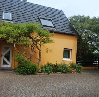 Obersaasheim House | Family-Friendly Le gîte à l'ombre du tilleul - 9.3/10 Rating