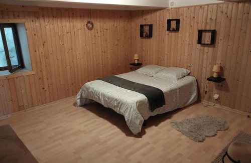 Cruzy House | Pet-Friendly Escape at Le gîte d'Estelle - 9/10 Rating!