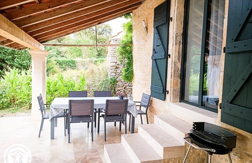 Thedirac House | Le Gîte d'Inès - THEDIRAC