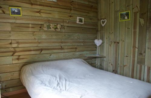 La Tour-dʼAuvergne House | Unforgettable Stay at Le gîte de Chomet with Hot Tub & Breakfast