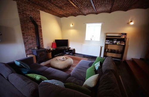 Haut-Bois House | Experience Le Gîte de Froidefontaine: Perfect for Families & Pets