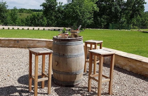 Andillac Apartment | Discover Le gîte de La Boissière with Pool and Hot Tub