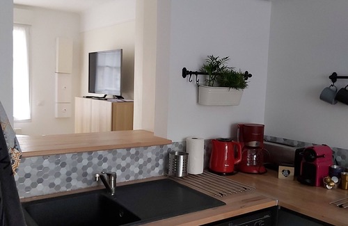 Cormeilles House | Family-Friendly Retreat at Le gîte de la Calonne