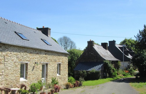 Kergloff Cottage | Perfect Getaway at Le Gîte de la Chouette - 10/10 Rating