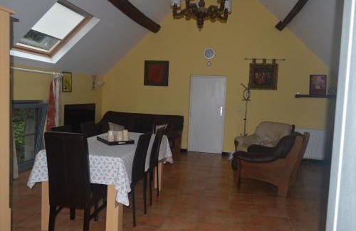 Ragnies House | Discover Le Gîte de la Gentilhommière: Family-Friendly Escape