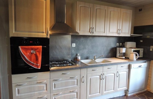 Les Mazures House | Pet-Friendly Retreat at LE GÎTE DE LA PIERRE PLATE