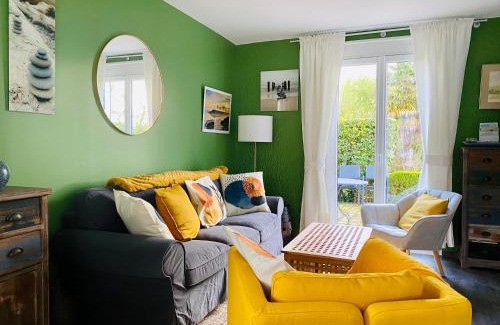 Lancheres House | Discover le gîte de Martine: Oceanfront Retreat Awaits