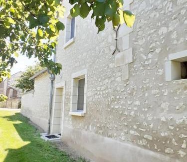 Sazilly House | Oceanfront Retreat: Le Gîte de Martine et Marc Awaits