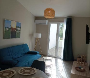 Arles Apartment | Guest Rated 10/10: Le Gîte de Pandore Awaits You
