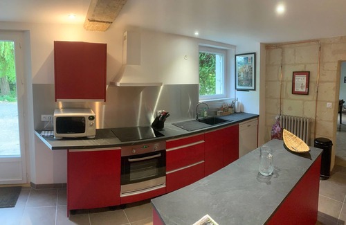 Allonnes House | Discover Le gîte de Russé: Country House by Vineyards