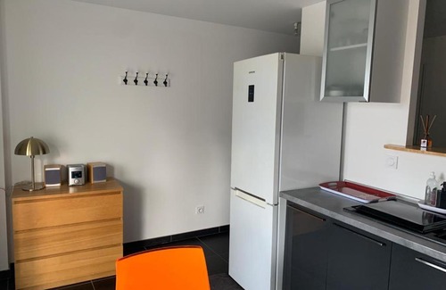 Charnay-les-Macon Apartment | Family-Friendly Getaway at Le Gîte des Écureuils
