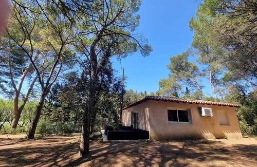 Lunel-Viel Villa | Exceptional Le Gîte des Écureuils: Pet-Friendly Retreat