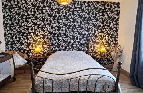 Saint-Omer House | Discover Le Gîte des 4 Saisons: Pet-Friendly Retreat