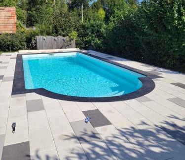 Schwenheim House | Family-Friendly Getaway at Le gîte des cigogneaux
