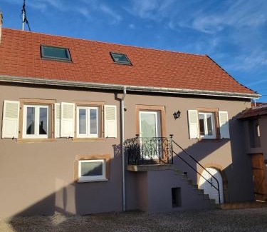Schwenheim House | Family-Friendly Getaway at Le gîte des cigogneaux