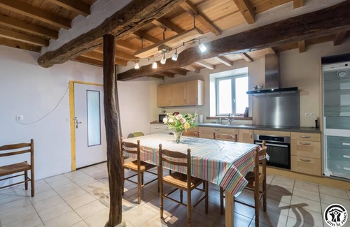 Montbernard House | Le Gîte des Oiseaux - Montbernard