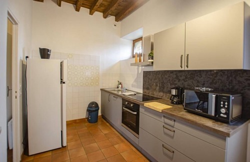 Crespy-le-Neuf House | Experience Comfort at Le Gîte du Château 2 with Spa & More