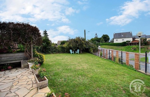 Saint-Quay-Portrieux House | Discover Oceanfront Comfort at Le Gîte du Grand pré