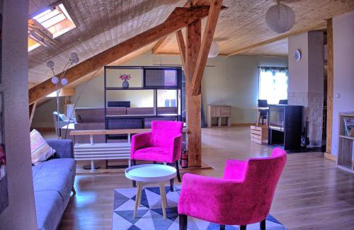 Marignier Apartment | Discover Le Pontvys: Guest Rated 9/10 for Unforgettable Stays