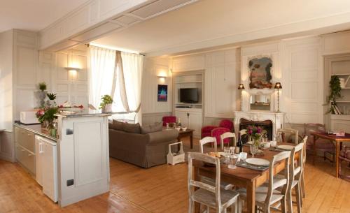 Tremblay-les-Villages House | Discover Le gîte du Prieuré: A Family-Friendly Retreat