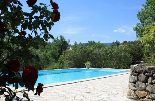 Rosieres House | Experience Oceanfront Bliss at Le Gîte du Soleil
