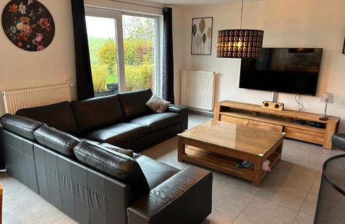 Neufchateau House | Inviting Stay at Le Gîte du Vieux Chêne - 4 Star Rated