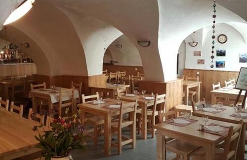 Villar-d'Arene Hotel | Relax at Le Gîte Les Melèzes: Pet-Friendly Retreat