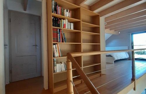 Engreux House | Pet-Friendly Oceanfront Retreat: Le gîte Pierre et Bois