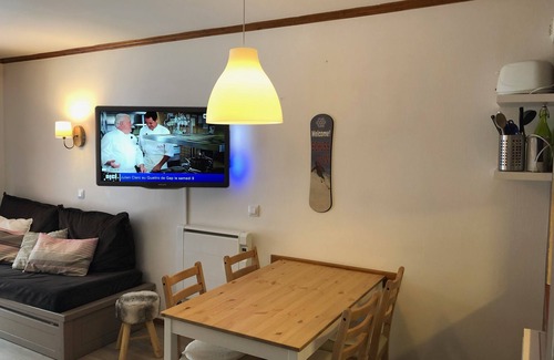 La Salle-les-Alpes Apartment | Le Galibier - Renovated Apartment Near the Slopes, Pet Friendly