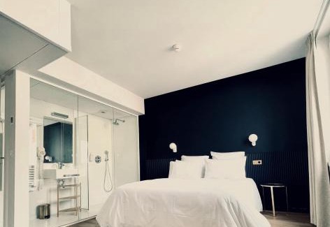 Biarritz City Centre Hotel | Discover Le Gamaritz: Oceanfront Paradise with Breakfast
