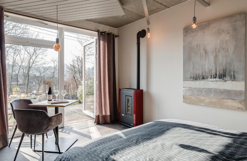 Theux Bed & Breakfast | Discover Le Garage: Guest-Rated 9.3 with Delicacies & Breakfast