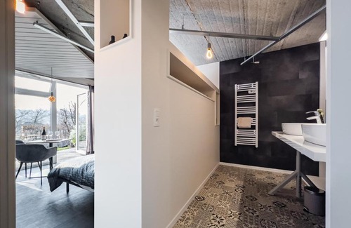 Theux Bed & Breakfast | Discover Le Garage: Guest-Rated 9.3 with Delicacies & Breakfast