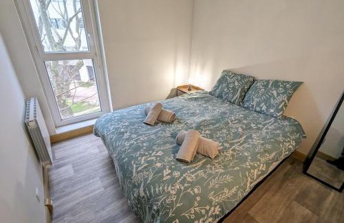 Yves Farge - Le Fleuve Apartment | Le Garnier - Lyon 7 avec Balcon & Parking Inclus