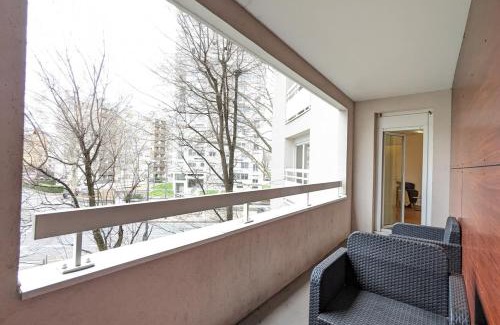 Yves Farge - Le Fleuve Apartment | Le Garnier - Lyon 7 avec Balcon & Parking Inclus