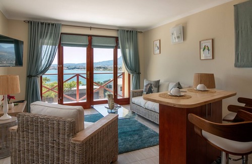 Cape Town Apartment | Oceanfront Comfort at Le Gaulois - Family-Friendly Flats