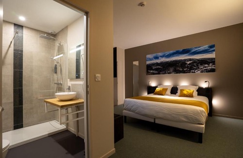 La Bourboule Hotel | Discover Le Genève: Family-Friendly with Breakfast Included