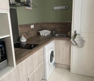 Margny-les-Compiegne Apartment | Le Georges studio