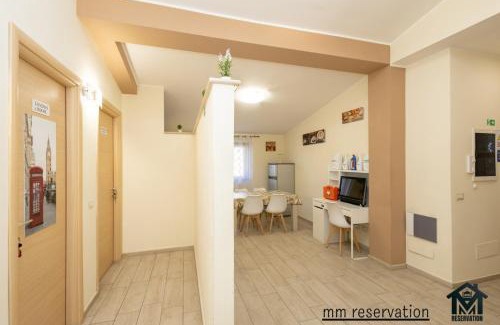 Zona XXX Castel Fusano House | Top-Rated Le Ghiande Apartments with Family-Friendly Dining