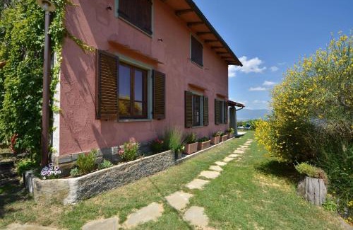 Montevarchi Villa | Le Ginestre: Family-Friendly Retreat with Pet Amenities