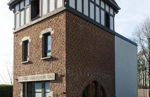 Soumagne House | Oceanfront Bliss at Le Gite de l'Anecdote - Rated 9.7/10