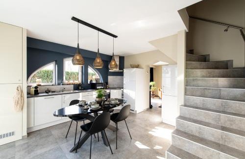 Soumagne House | Oceanfront Bliss at Le Gite de l'Anecdote - Rated 9.7/10
