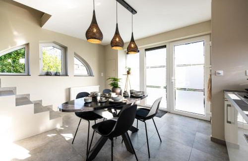 Soumagne House | Oceanfront Bliss at Le Gite de l'Anecdote - Rated 9.7/10