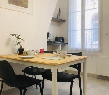 Louviers House | Top-Rated Gîte de la Girafe in Louviers City Center