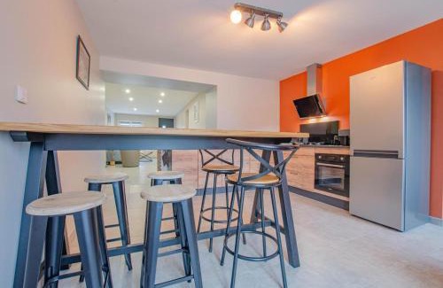 Plessis-Barbuise House | Oceanfront Getaway at Le gite de la place for Families