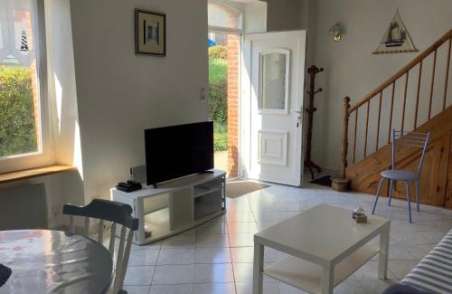 Lezardrieux House | Oceanfront Retreat at Le Gite de la Plage - Rated 9/10