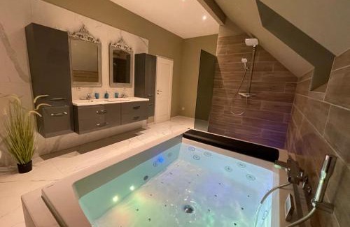 Aywaille House | Relaxing Retreat at Le Gite des Chantoires - 4-Star Escape