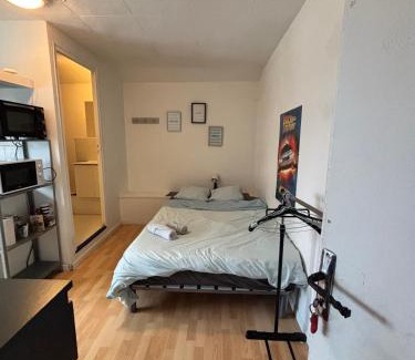 Besancon Apartment | Cozy Stay at Le Gite "Detroit Studette" in Besançon