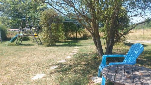 Sainte-Foy-Saint-Sulpice House | Relaxing Loft with Private Spa and Hot Tub Awaits You