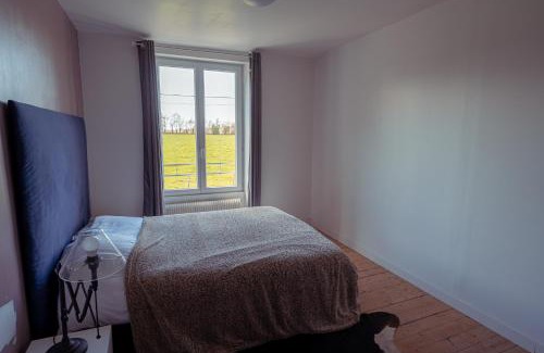 Audrieu House | Relaxing Retreat at Le Gite La Mélusine with Hot Tub